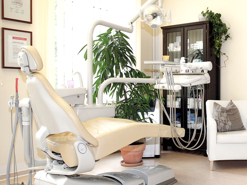 Wartezimmer Zahnarztpraxis Dr. Katrin Klemm